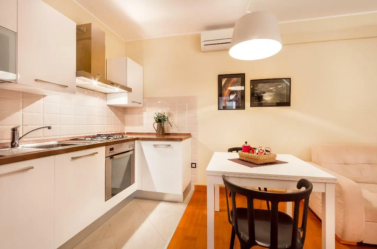 City Stylish Apartment Pola