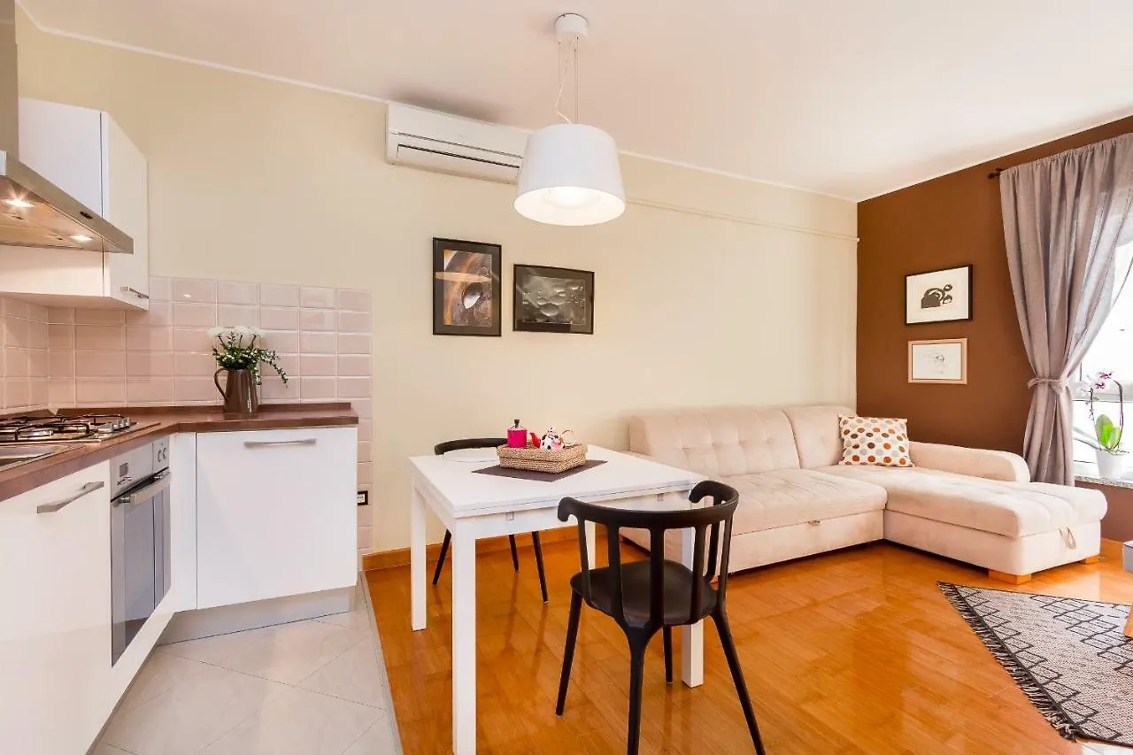 City Stylish Apartment Pola 0*,  Croazia